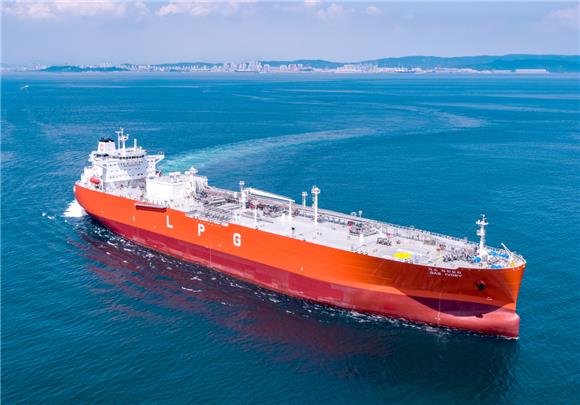 KSSν΄μ΄, μ΄λν κ°μ€μ΄λ°μ  λμ