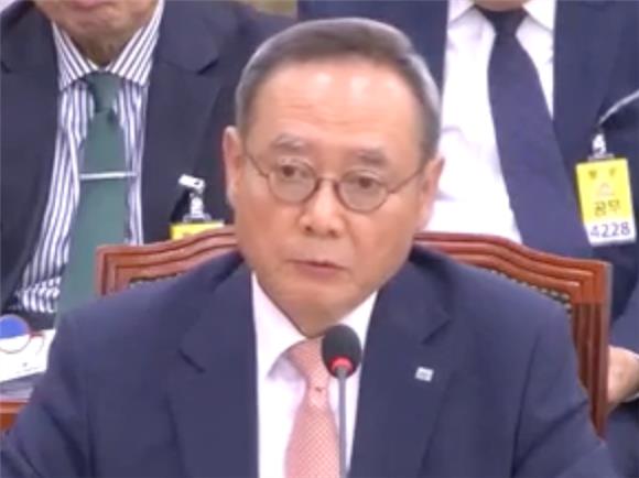 국감장에서 발언하는 김승수 의원
