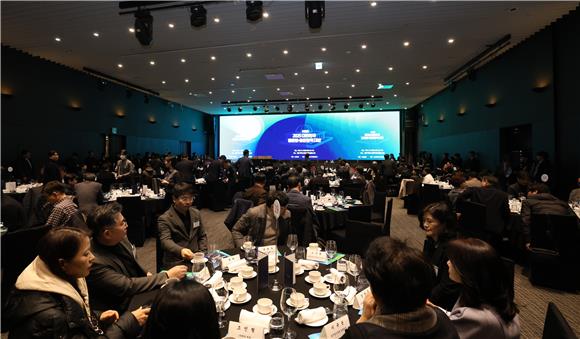 기보 '정책금융 종합대상'...박정·유동수·어기구 '대전환 대상' - 뉴스 썸네일 이미지