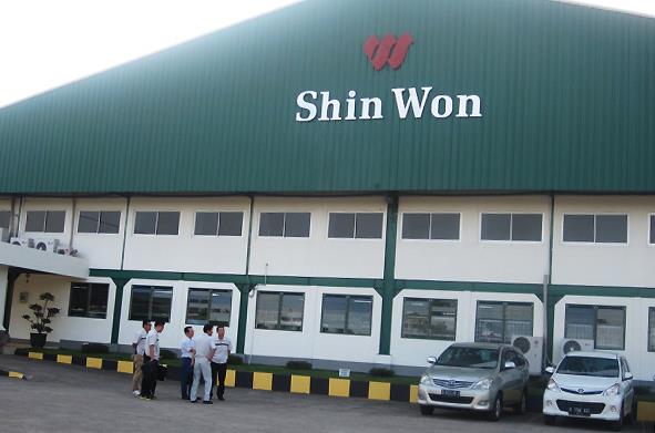 [IB토마토]신원, 비용 늘고 이익 줄었다…관세 리스크 현실화