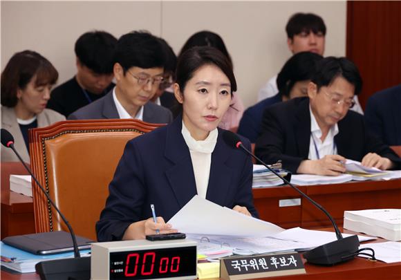 강선우, 보좌진 갑질 의혹 '사과'…국힘은 사퇴 '총공세'