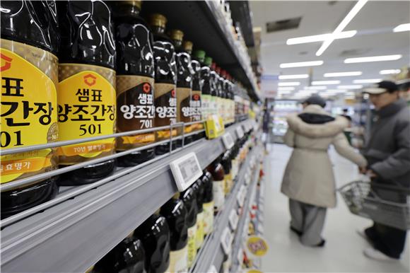 식품산업협회장에 샘표 대표 유력…'간장표시제'도 수면 위로