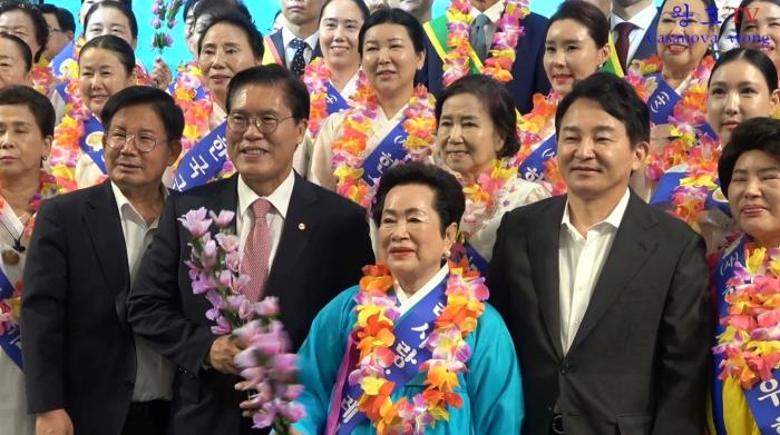 (단독)국민의힘 중앙위 부의장, 신천지 위장조직 '근우회' 부회장 겸했... - 뉴스 썸네일 이미지