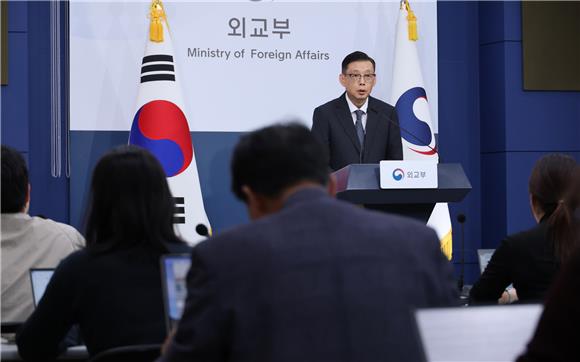 주우크라 대사 소환에도 사과 없자…'공관원 철수' 빼 들었다