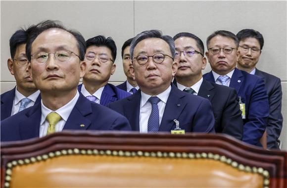 은행장 해킹 제재 관건은 '사후수습'…유출 자체 보상엔 난색