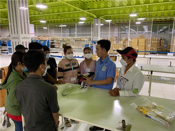 [IB토마토]화승엔터, 앙꼬 없는 밸류업 계획…기업가치 훼손 '우려'