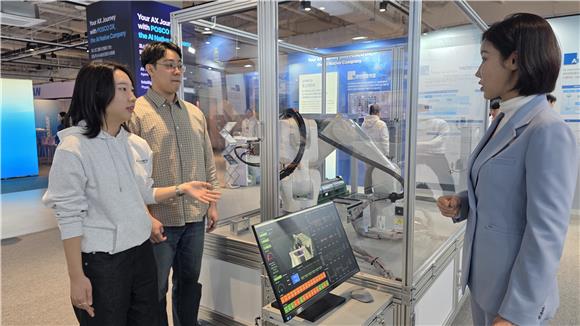 포스코DX, ‘AW 2026’서 AI 핵심 기술역량 선보여