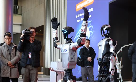 중 휴머노이드 시장 장악…한국, 부품·데이터 자립 절실