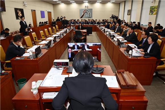 AI데이터센터 입법 속도에도…'전력구매계약' 쟁점 부각