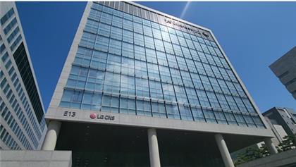 LG CNS, 영업익 19% 껑충…AI '끌고'·클라우드 '밀고'