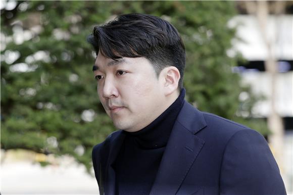 (단독)'발란 사태' 수사, 다시 경찰로...검찰, 최형록 대표 등 '보완수사... - 뉴스 썸네일 이미지