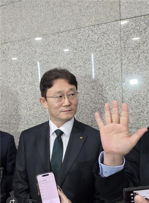 박윤영 KT 대표 "AI가 뛰어놀 수 있는 무대 만들겠다"