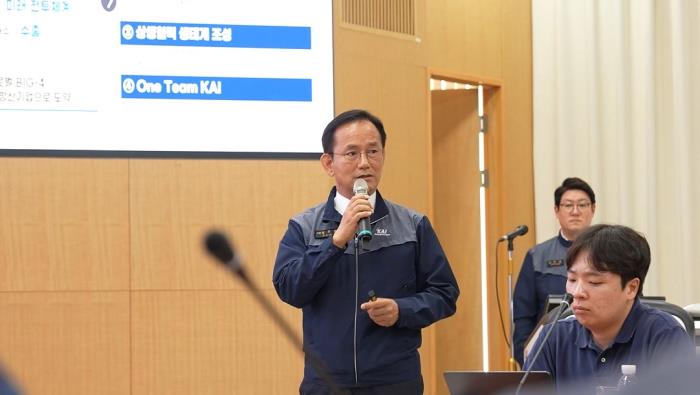 김종출 사장 "KAI 지분 인수 관심? 좋은 현상" - 뉴스 썸네일 이미지