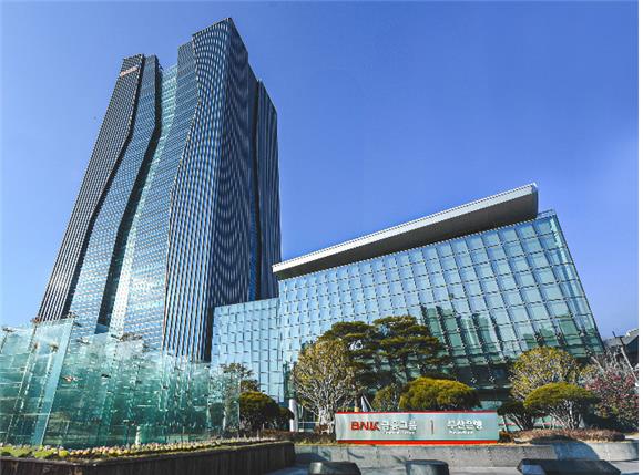 BNK금융 계열 부산·경남은행 부실 확대 뚜렷
