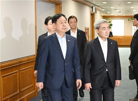 삼전·하닉 레버리지 진입벽 높였지만..."근본해법엔 한계" - 뉴스 썸네일 이미지