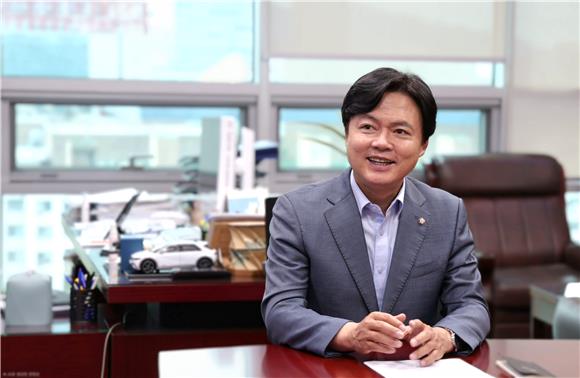 뉴스토마토 - [IB토마토](데스크&피플)김현정 더불어민주당 의원