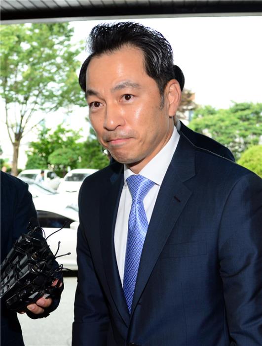 (제약보국 후계자들)⑨동아쏘시오홀딩스·동아제약 합병에 강정석 지배... - 뉴스 썸네일 이미지