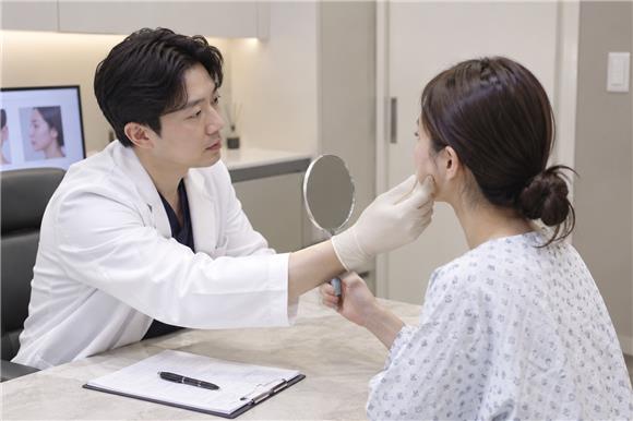 (단독)개보위, 병·의원 예약 플랫폼엔 과태료·시정명령...미용의료 중... - 뉴스 썸네일 이미지
